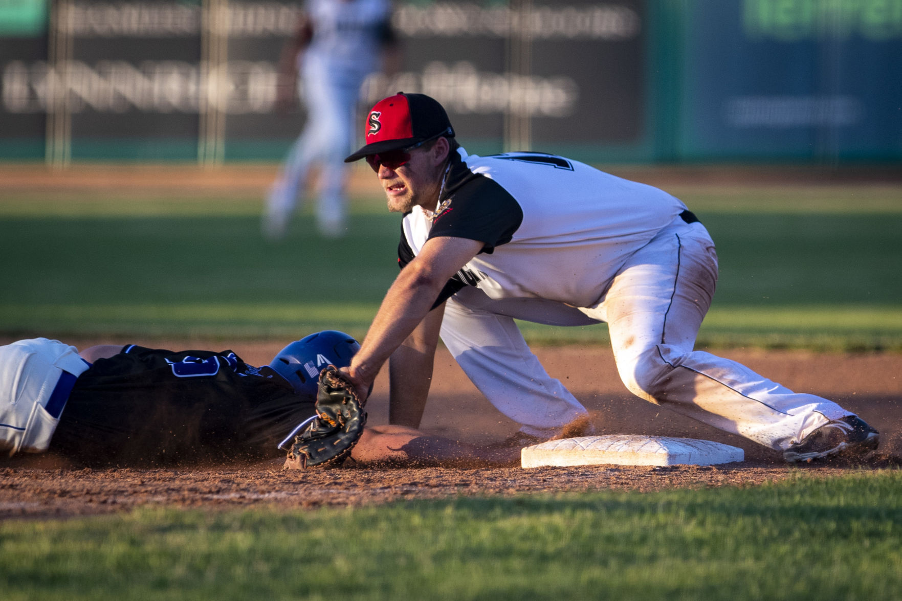 Royals vs. Scarlets